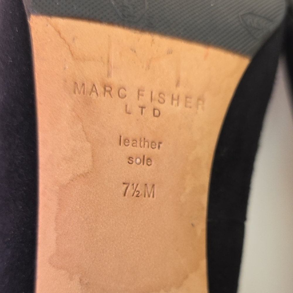 Marc Fisher Black Suede Heels.  Size 7 1/2 - Picture 11 of 12